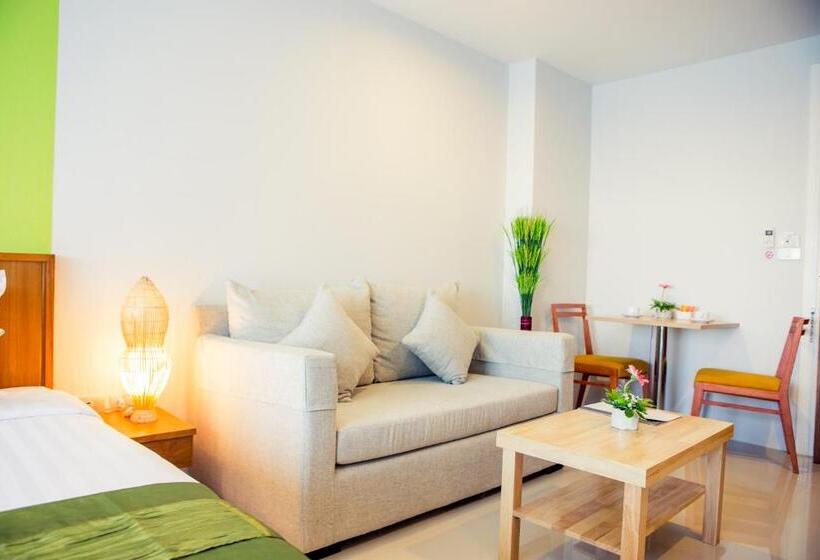 수피리어 룸, Crystal Jade