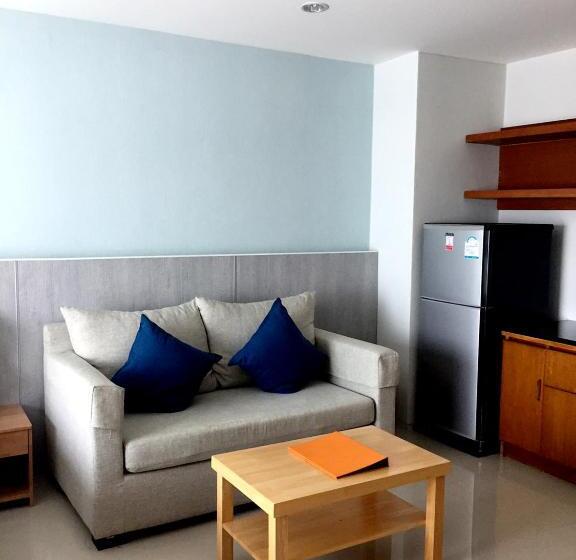 디럭스 룸, Crystal Jade