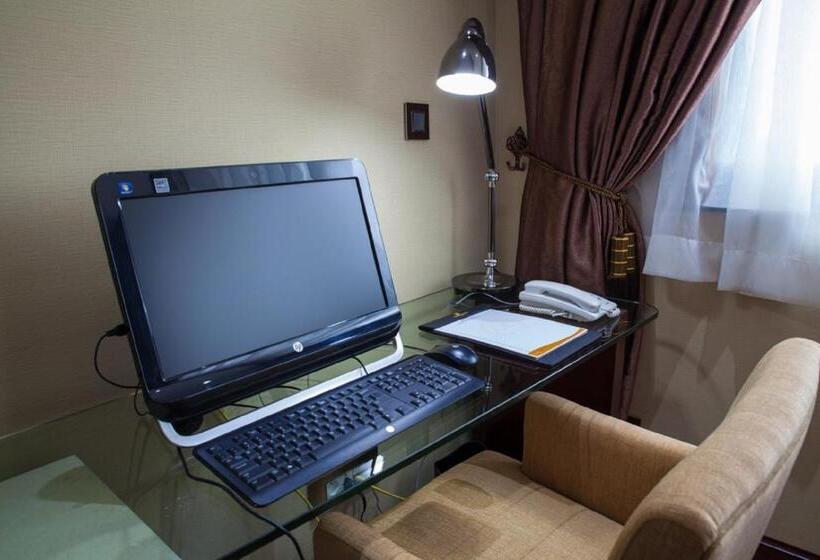 Superior Kamer, Grand Legacy