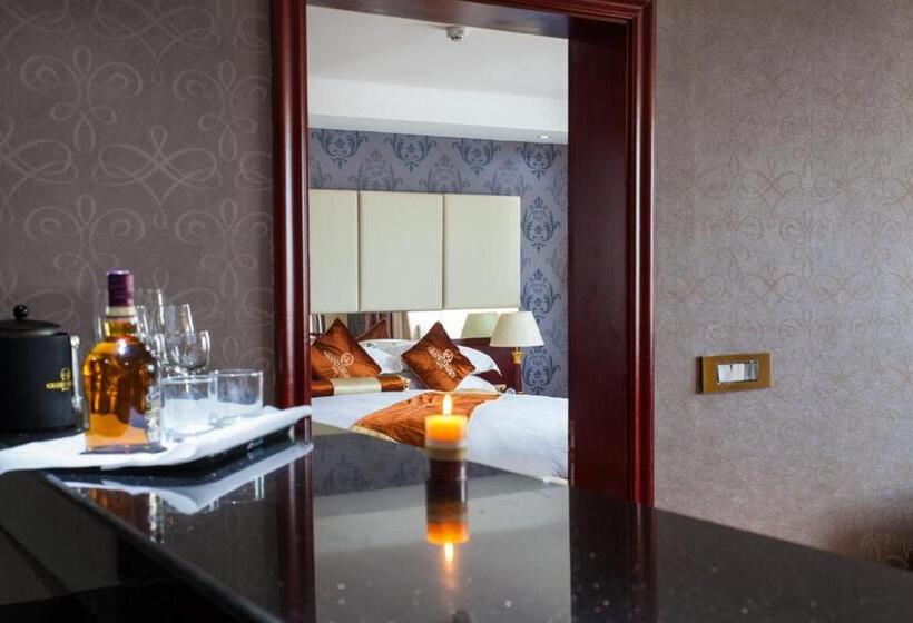 Executive Suite, Grand Legacy