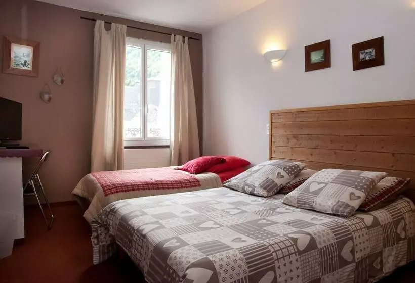 اتاق راحتی سه تخته, Hôtel Le Floréal