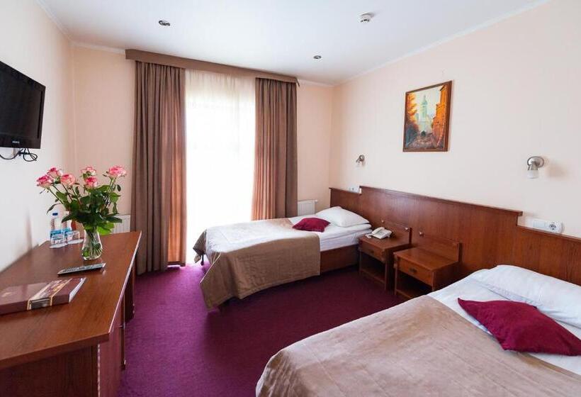 اتاق کلاس بیزنس, Kopa   Lviv