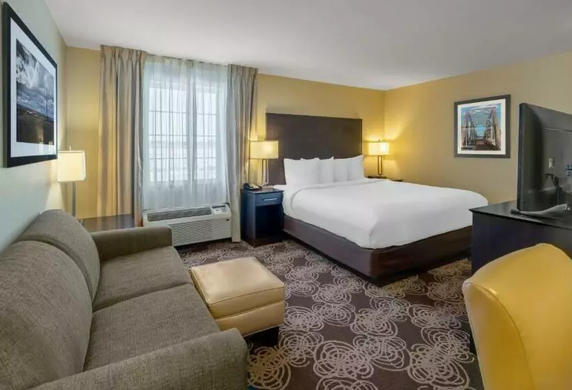 Sviitti King-vuode, Landmark Suites Williston