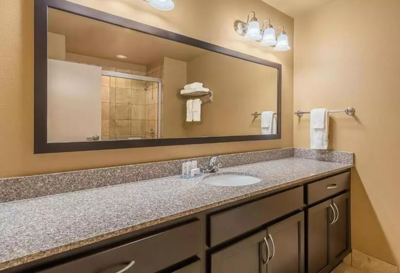 Standard-studio King-vuode, Landmark Suites Williston