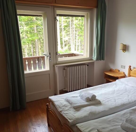 标准间带山景, Nord