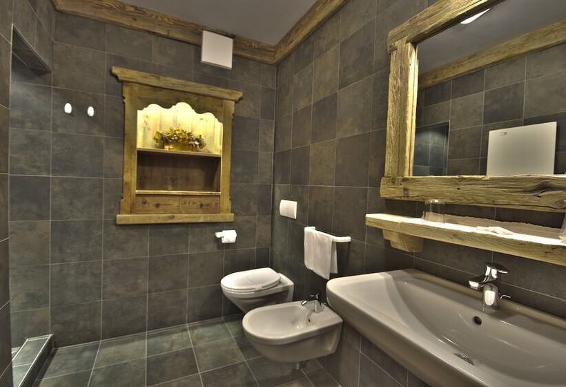 标准间带山景, Nord