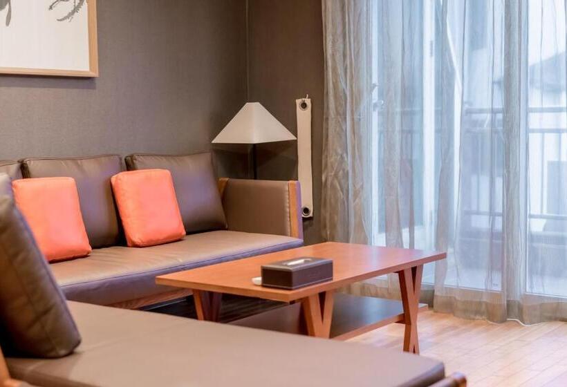 Suite Deluxe 2 Quartos, Oriens Hotel & Residences Myeongdong