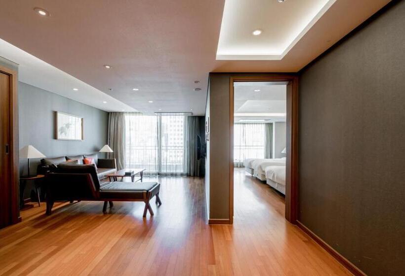 Suite Premium 2 Quartos, Oriens Hotel & Residences Myeongdong