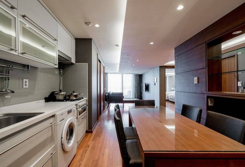 Suite Premium 2 Quartos, Oriens Hotel & Residences Myeongdong