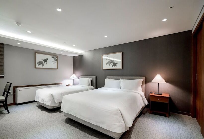 Triplo Executivo, Oriens Hotel & Residences Myeongdong