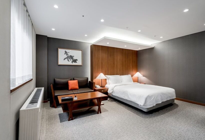 Quarto Premium, Oriens Hotel & Residences Myeongdong