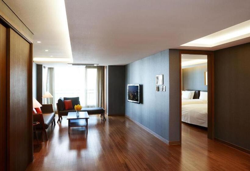 Suite Premium 2 Quartos, Oriens Hotel & Residences Myeongdong