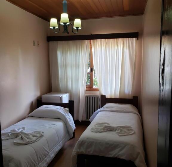 スタンダード4人部屋, Pousada Das Flores