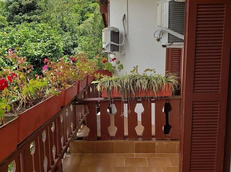 スタンダード4人部屋, Pousada Das Flores