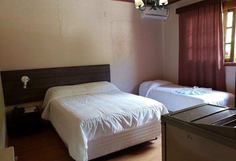 スタンダードトリプルルーム, Pousada Das Flores