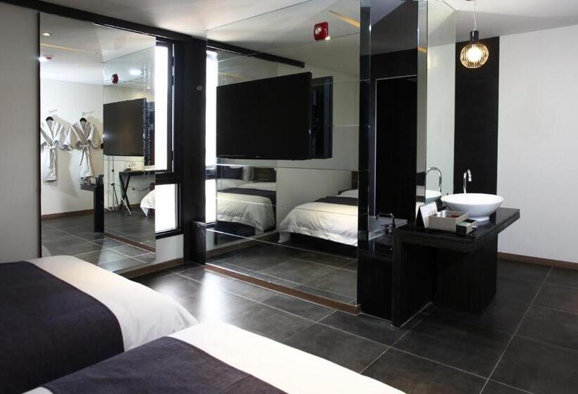 Номер Стандарт, S&