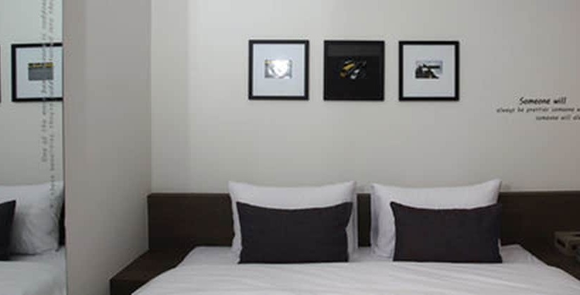 Номер Superior, S&