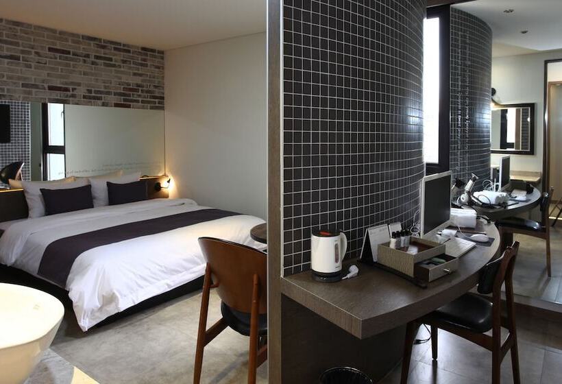 Номер Deluxe, S&