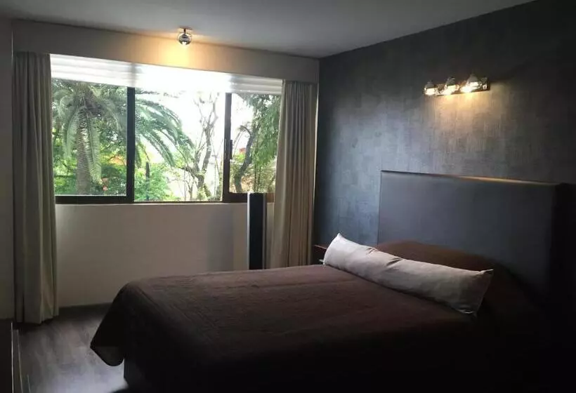 اتاق استاندارد, Suites Meson Del Cid