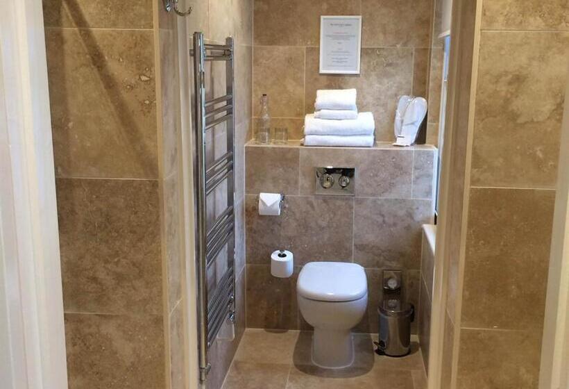 Номер Стандарт, The George Inn