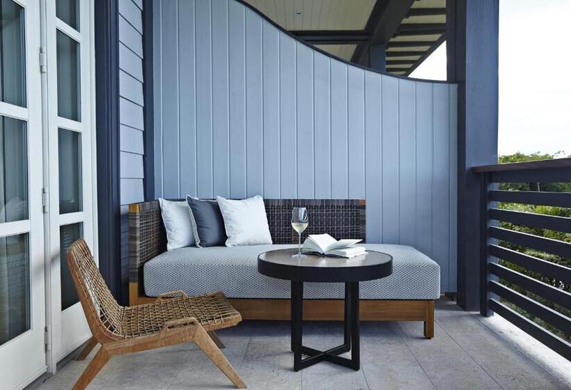 اتاق استاندارد با تخت بزرگ, The Island House