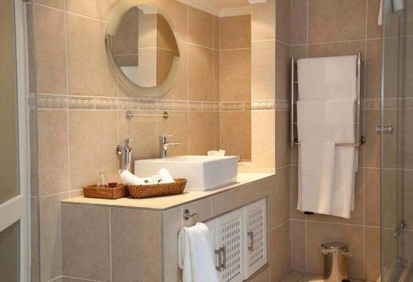 Семейный Номер, Forest Manor Boutique Guesthouse