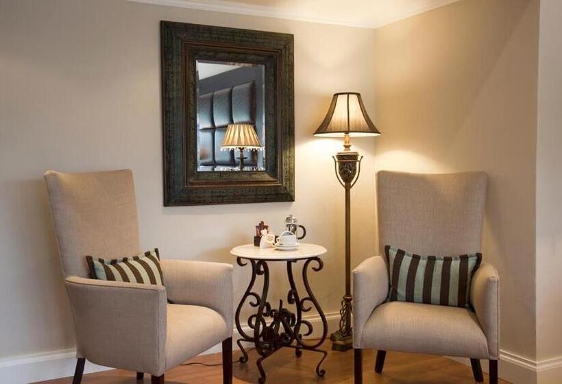 Семейный Номер, Forest Manor Boutique Guesthouse