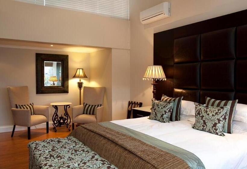 Семейный Номер, Forest Manor Boutique Guesthouse