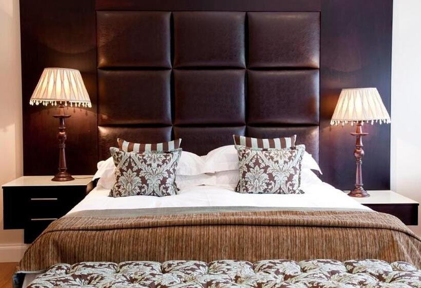 Семейный Номер, Forest Manor Boutique Guesthouse