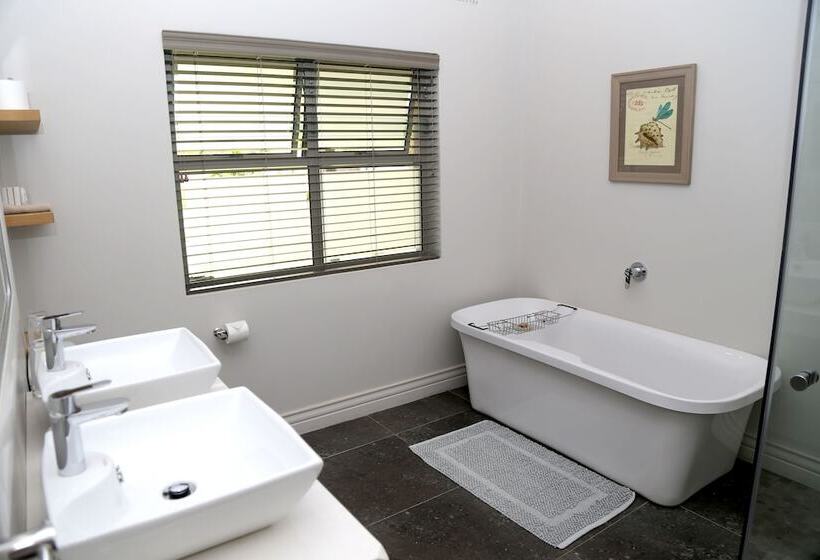 اتاق استاندارد, Kingsmead Guest House