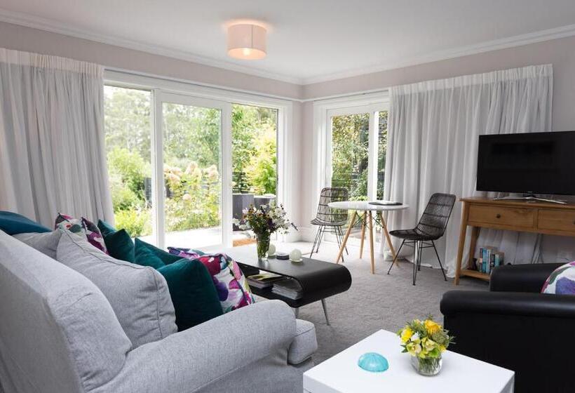 کابین, Treghan Luxury Lodge