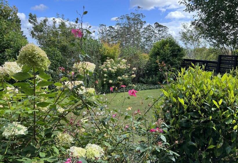 کابین, Treghan Luxury Lodge