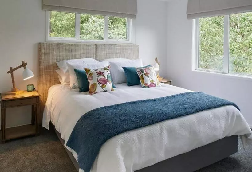 اتاق استاندارد, Treghan Luxury Lodge