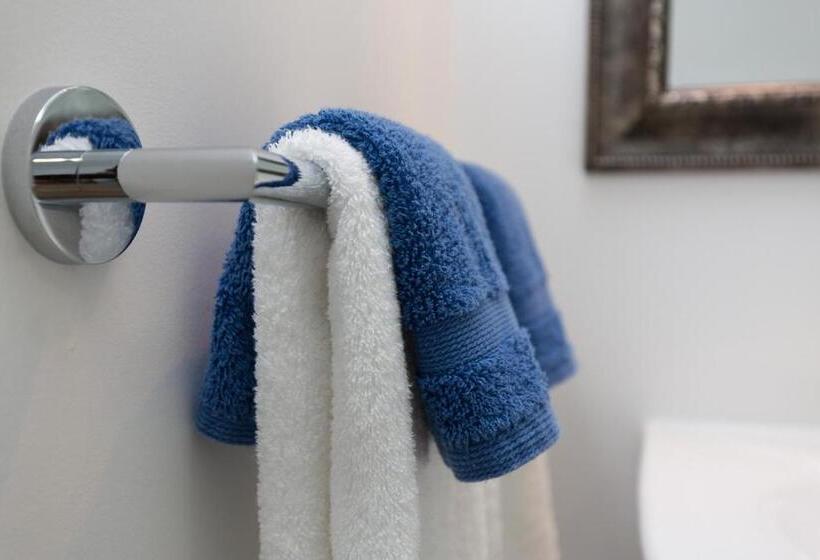 کابین, Treghan Luxury Lodge