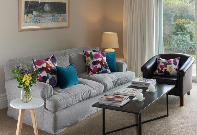 کابین, Treghan Luxury Lodge