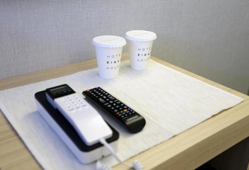 Quarto Dúplex, 8 Hours