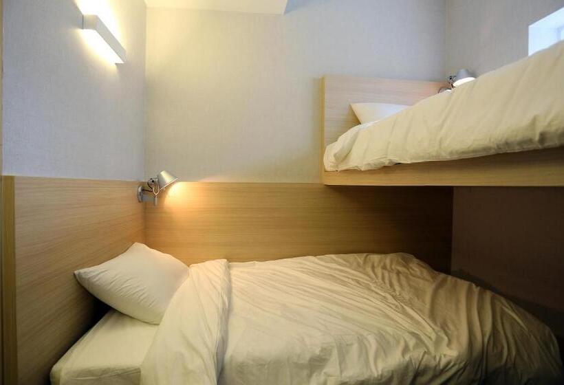 Quarto Estandar com Beliche, 8 Hours