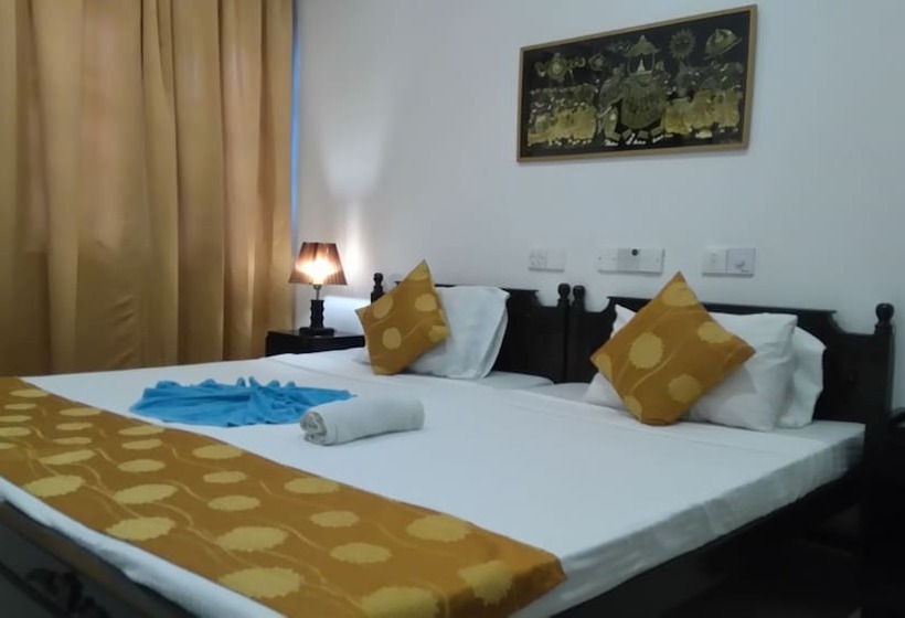 スタンダードルーム, Beverly Hills