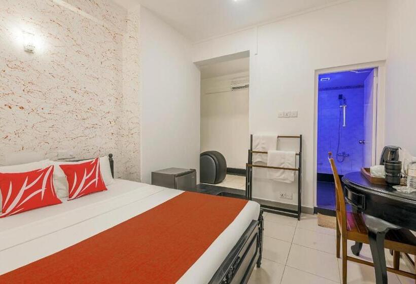 デラックスルーム, Beverly Hills