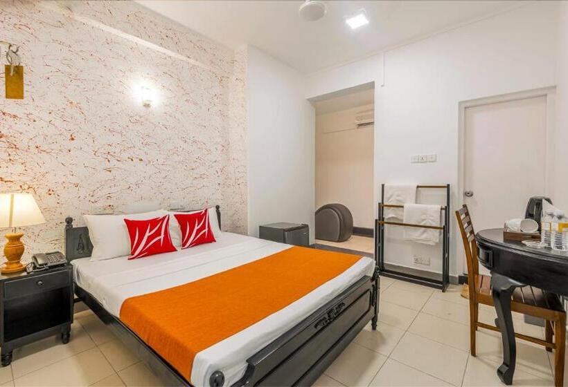 デラックスルーム, Beverly Hills