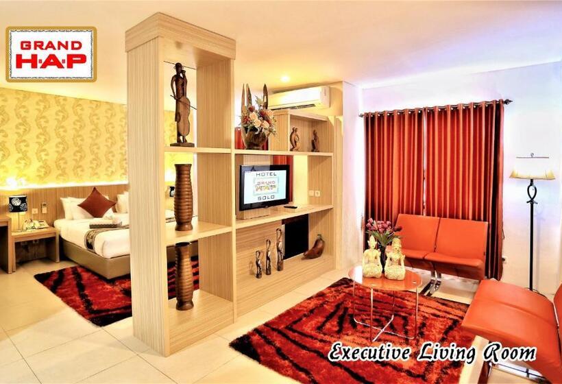 חדר אקזקיוטיב, Grand Hap Solo