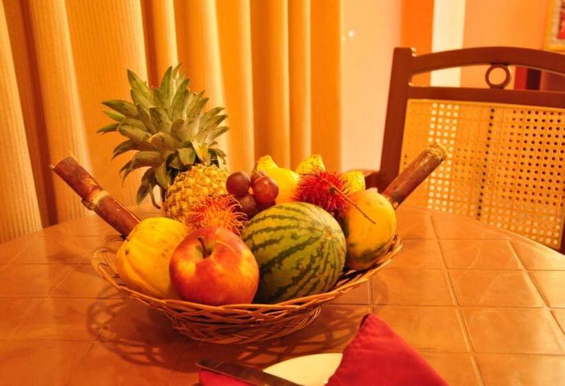 غرفة قياسية, Papaa Palace