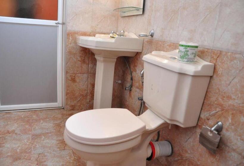 غرفة قياسية, Papaa Palace