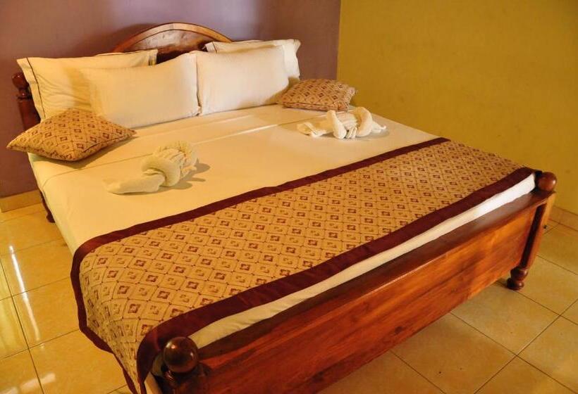 غرفة قياسية, Papaa Palace