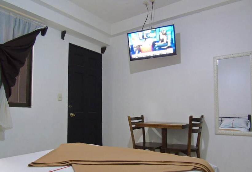 Номер Стандарт, Quinta Avenida