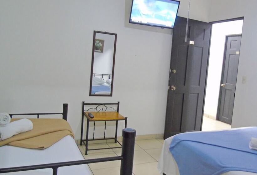 Номер Стандарт, Quinta Avenida