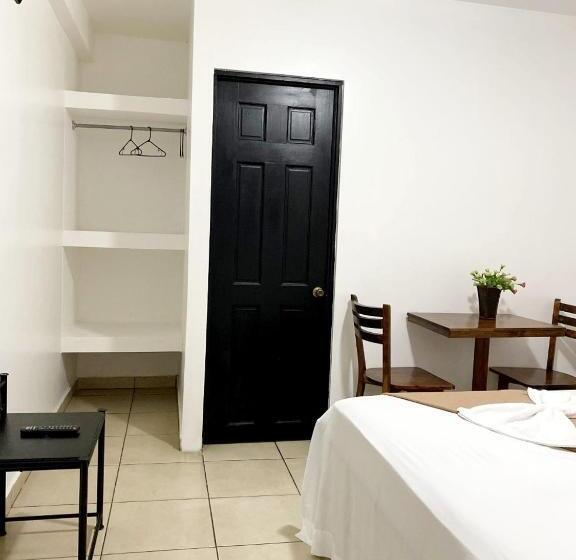 Номер Стандарт, Quinta Avenida