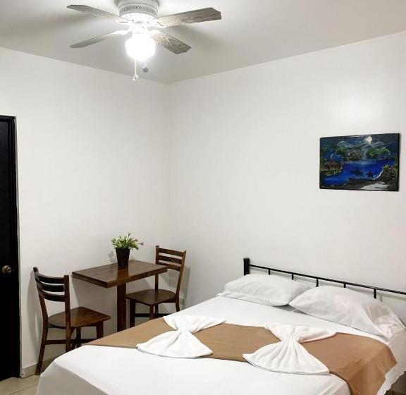 Номер Стандарт, Quinta Avenida