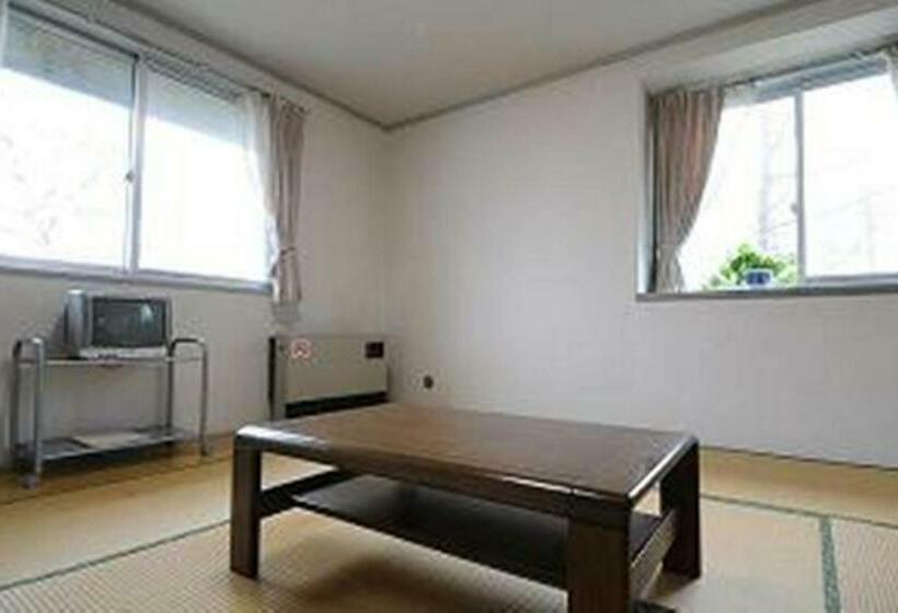 اتاق خانوادگی با سرویس بهداشتی مشترک, Kusatsu Kogen Youth Hostel