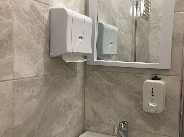 اتاق استاندارد چهار تخته, Sultan Hostel & Guesthouse